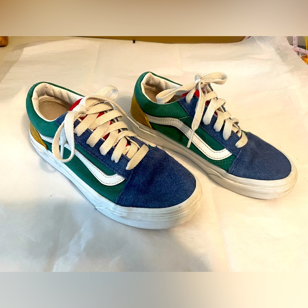 Youth VANS size 1